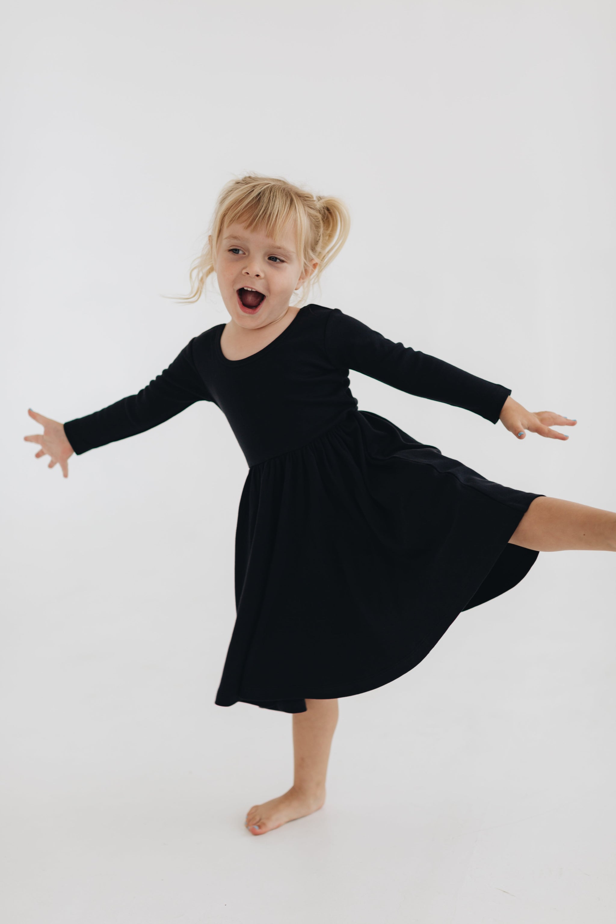 3/4 Sleeve Twirl Dress in Black – Good Apples Kids